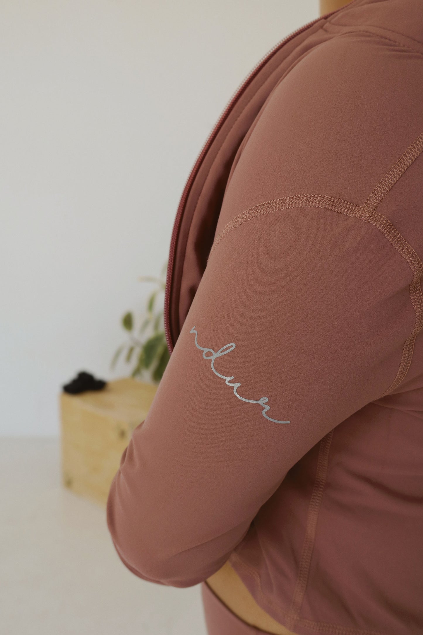 Momentum Cropped Jacket